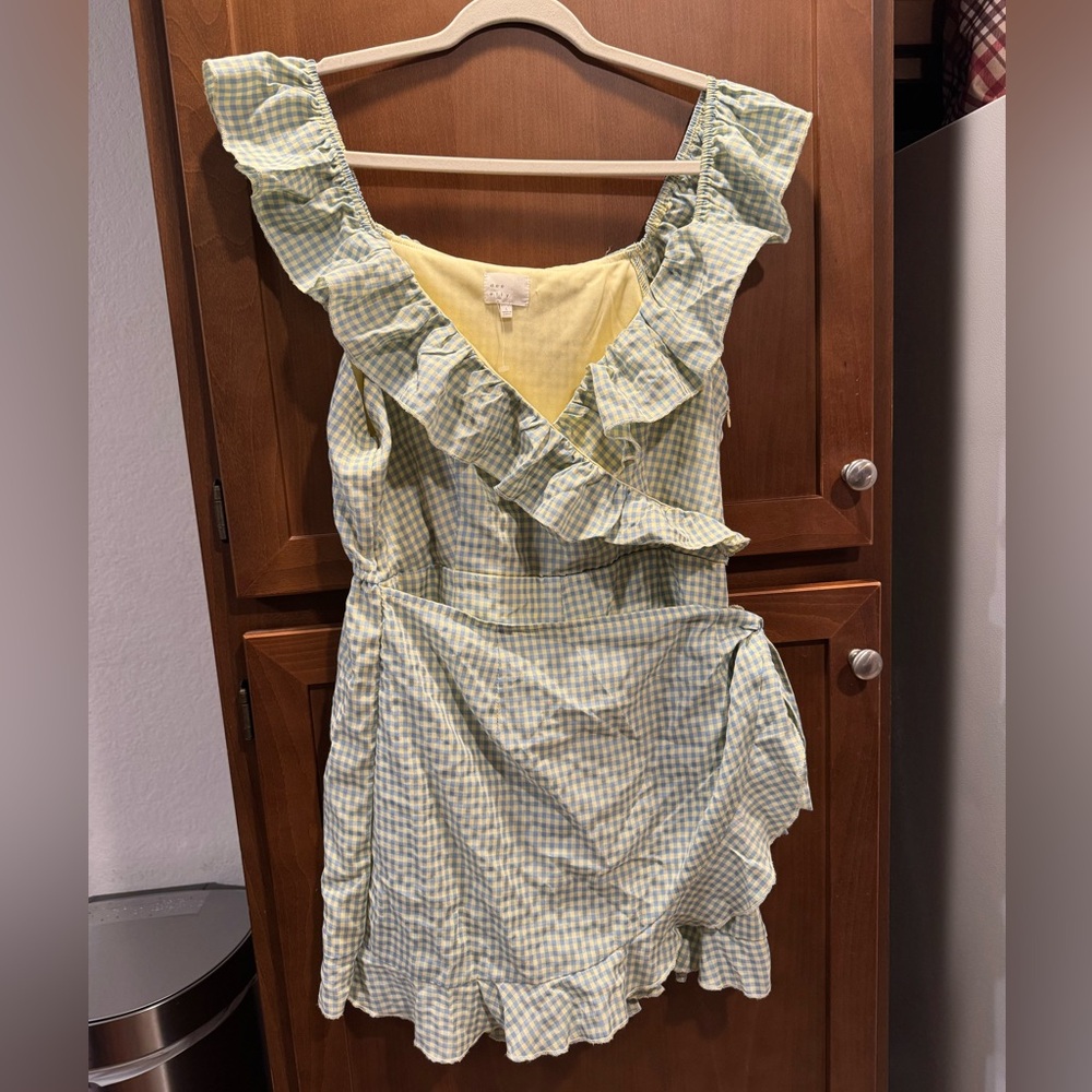 Gingham romper - size large NWOT